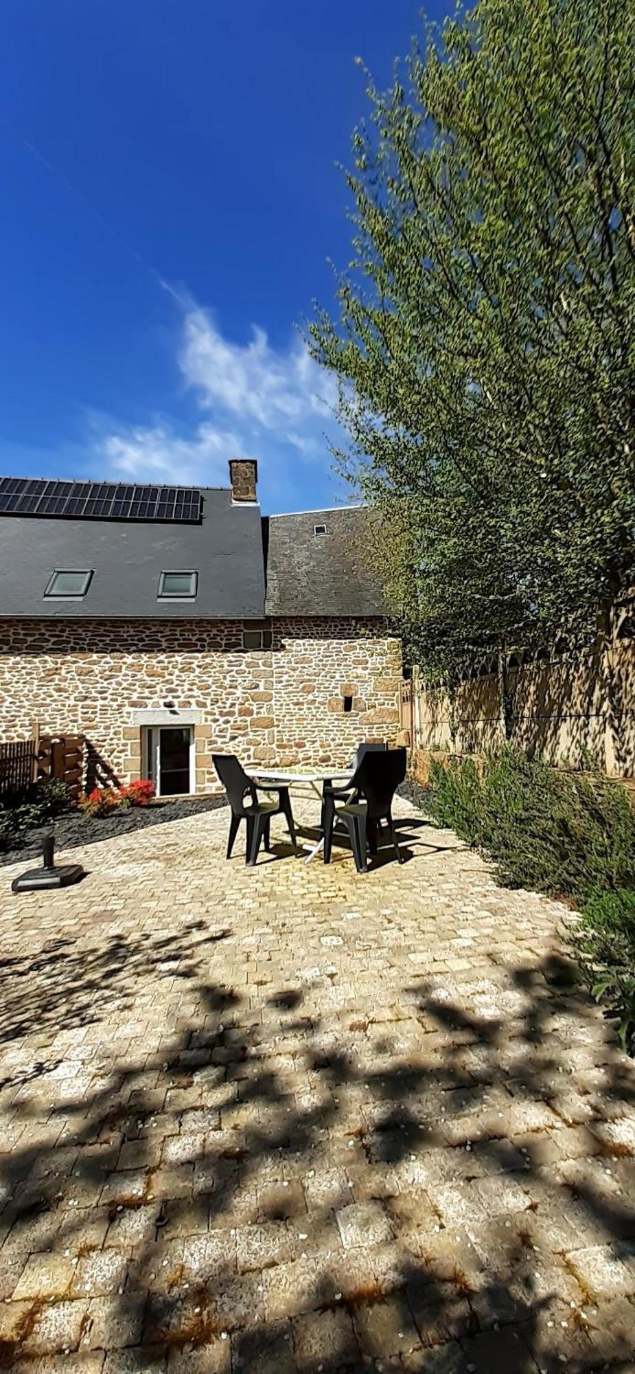 Au Lutin Pomme - Maison De Vacances Bretagne Melle  Экстерьер фото