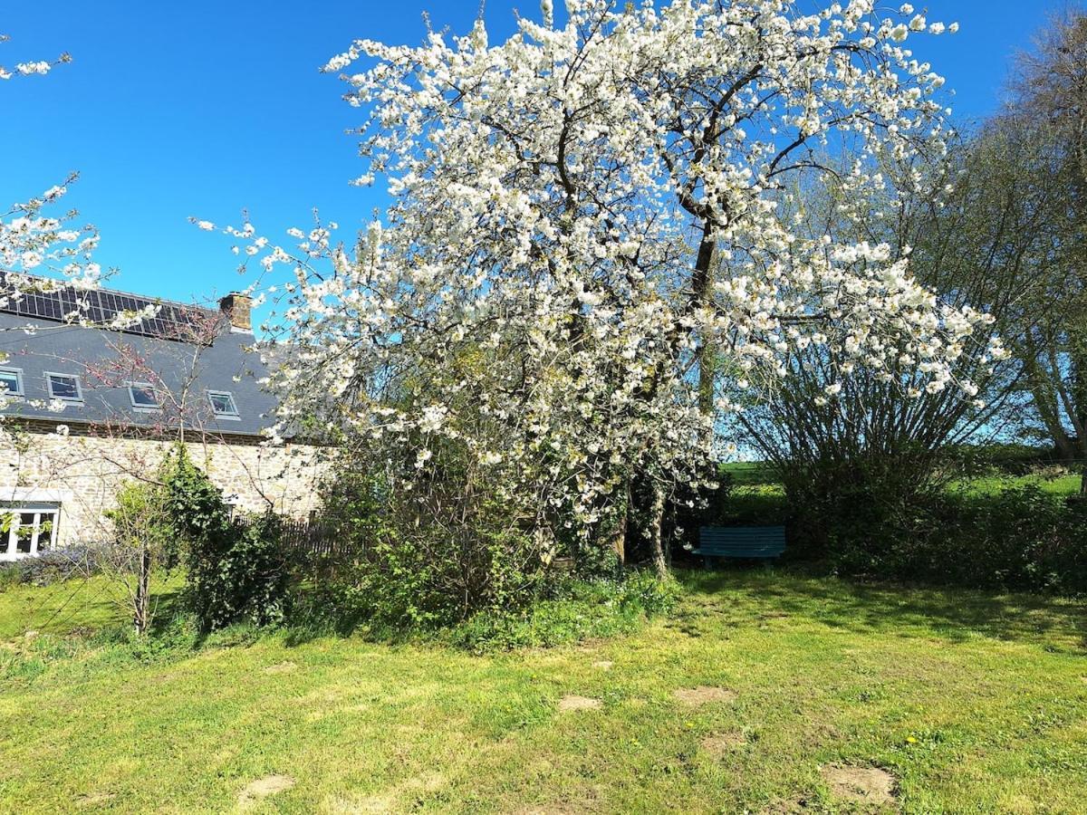 Au Lutin Pomme - Maison De Vacances Bretagne Melle  Экстерьер фото